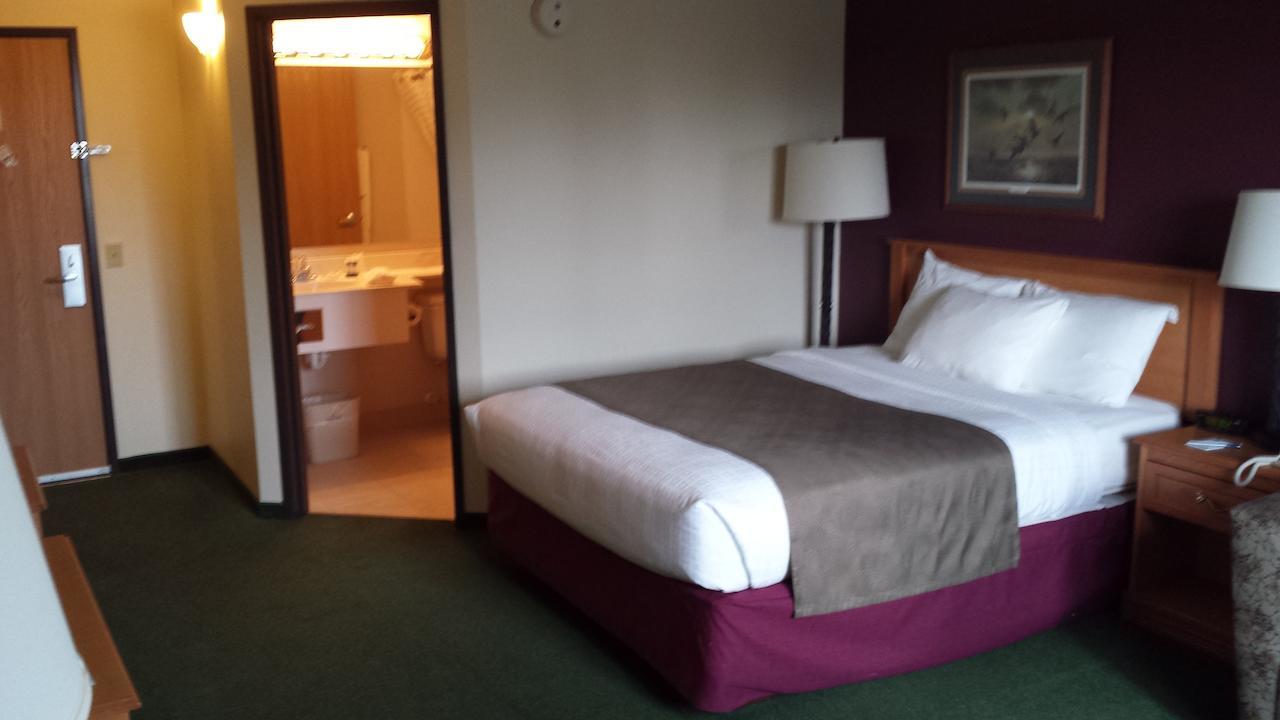 Americinn By Wyndham Madison Sd Экстерьер фото